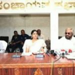 نرمل کلکٹر اور رکن اسمبلی نے ناگاپور گاؤں میں دھان خریداری مرکز کا کیا افتتاح