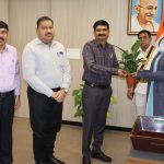 وزیرِ اعلیٰ کی بازاری زبان جمہوریت پر حملہ ہے: ڈاکٹر شروَن داسوجو