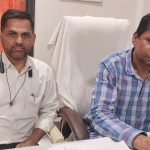 عثمانیہ یونیورسٹی کے موظف پروفیسر محمدانصاری ریٹائرمنٹ کے فوائد سے محروم  شدید علیل ہونے کے باعث علاج ومعالجہ کےلئے افراد خاندان عوامی عطیات کے حصول پر مجبور  حکومت کے رویہ پر کے کویتا کا اظہار افسوس۔فی الفور واجب الادا بقایہ جات کی ادائیگی کا حکومت سے مطالبہ