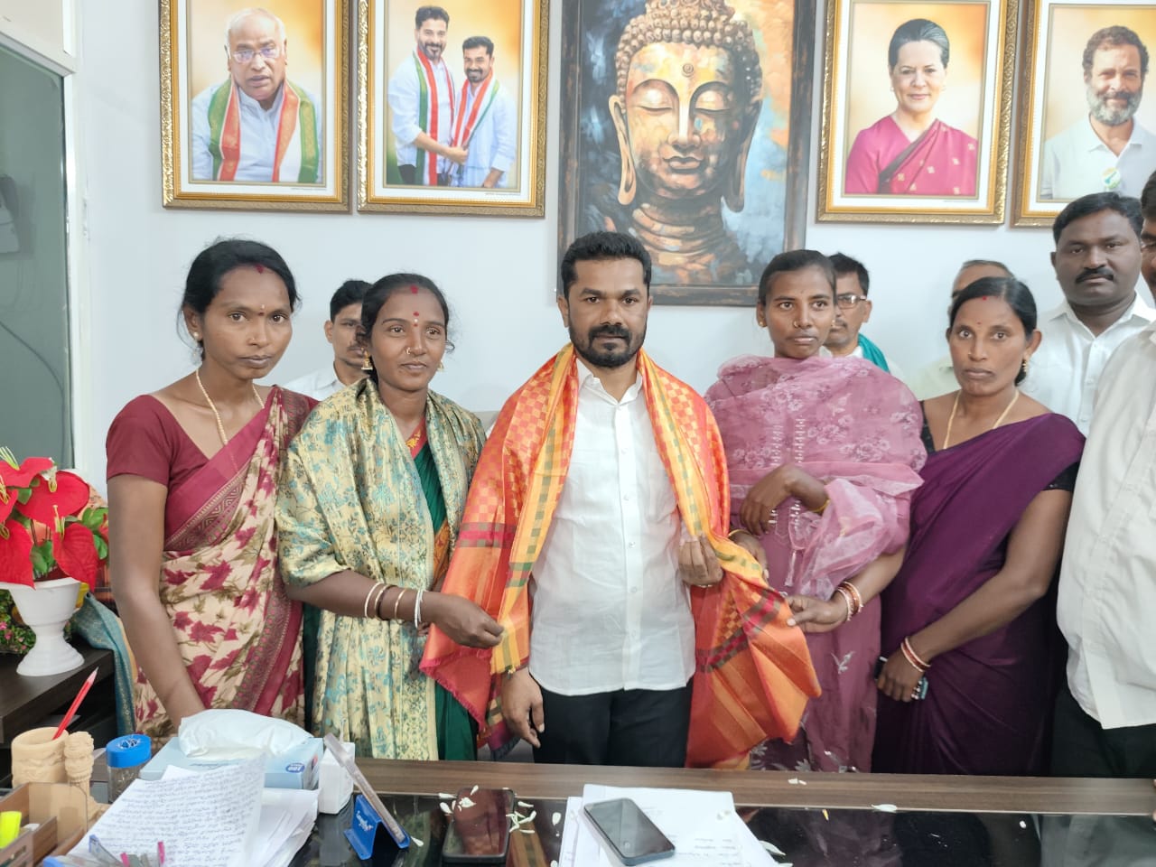 MLA Vedma Bojju Patel Felicitates Newly Elected Panchayat Representatives MLA Vedma Bojju Patel Felicitates Newly Elected Panchayat Representatives
