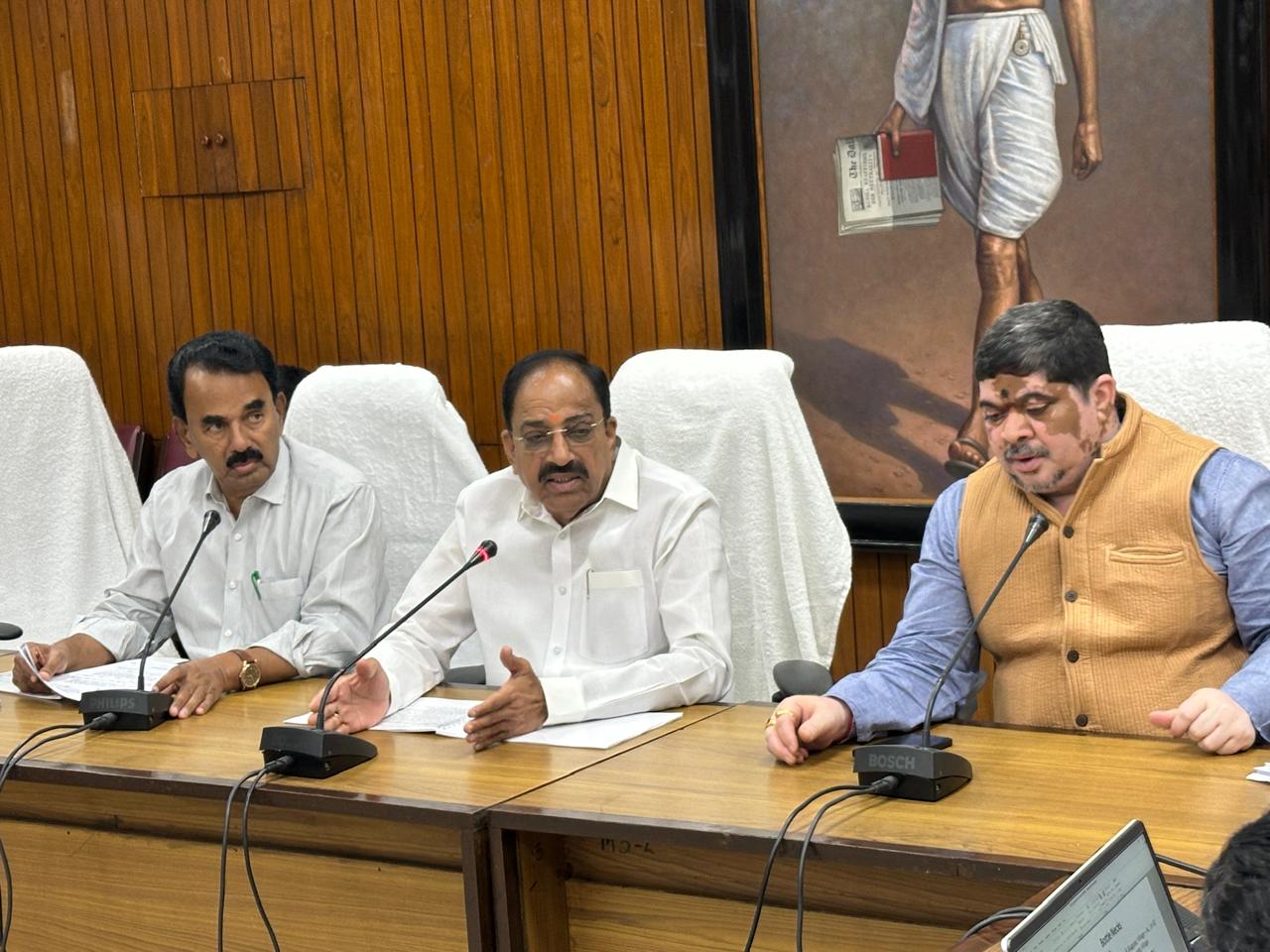 Manair Riverfront Project Review Held; Minister Tummala Orders Expedited Works