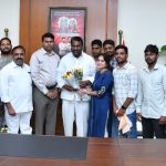 CM Revanth Reddy extends financial help to Tank Bund Shiva. Assured livelihood to his family.